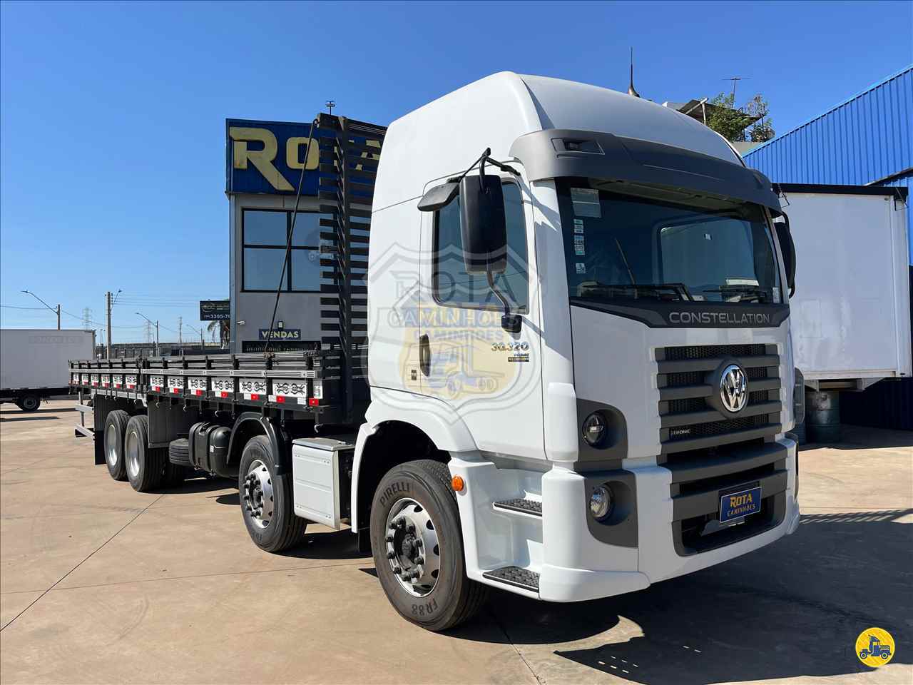 CAMINHAO VOLKSWAGEN VW 30320 Carga Seca BiTruck 8x2 Rota Caminhões SUMARE SÃO PAULO SP